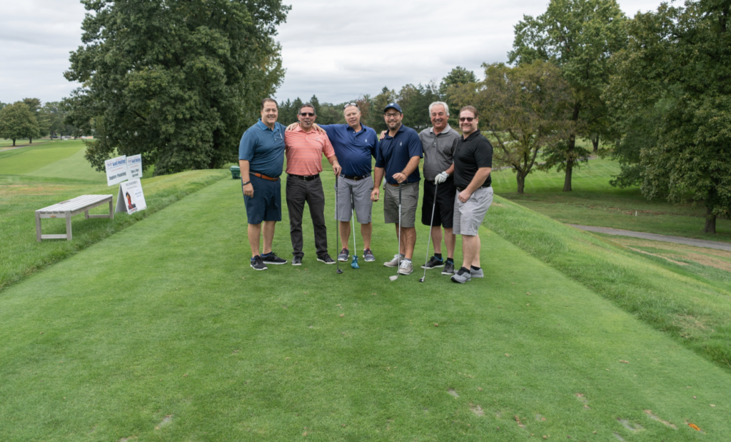 A group of golfers at the Dane Fante Golf Outing