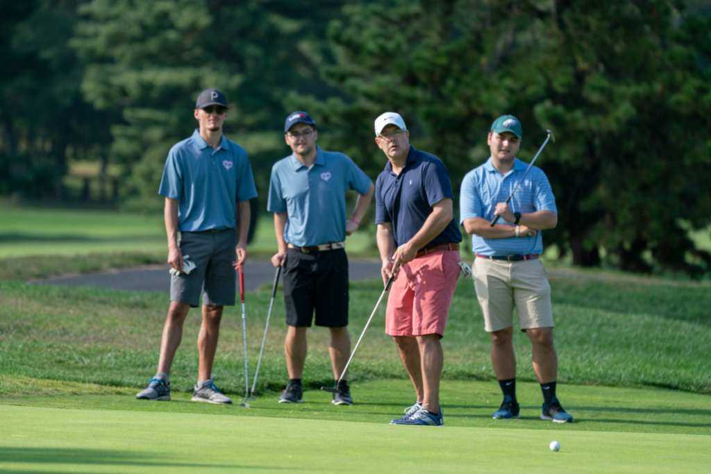 Dane Fante Golf Outing - Team Waiting for Put to Fall