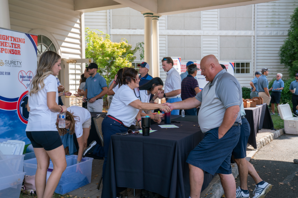 Dane Fante Golf Outing - Friends Meeting The Sponsors